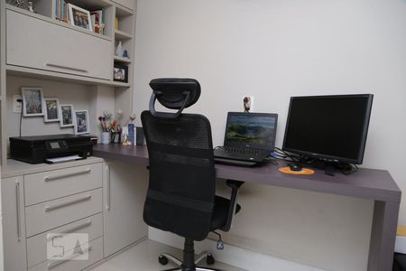 Apartamento à venda com 96m², 3 quartos e 1 vagaEscritório