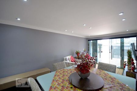 Sala de casa à venda com 2 quartos, 110m² em Bosque da Saúde, São Paulo