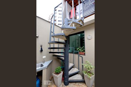 Casa à venda com 110m², 2 quartos e 1 vagaQuintal