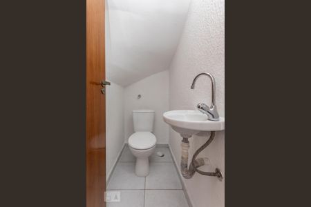 Casa de condomínio à venda com 60m², 2 quartos e 1 vaga Casa de condomínio à venda com 60m², 2 quartos e 1 vagaLavabo