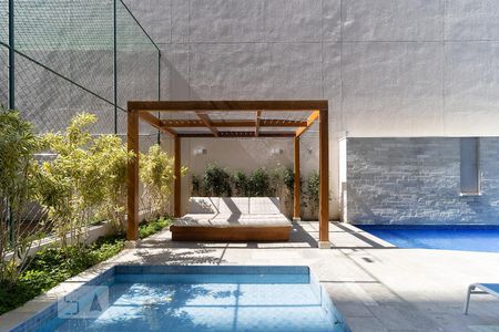 Apartamento à venda com 34m², 2 quartos e sem vaga Apartamento à venda com 34m², 2 quartos e sem vagaLounge da Piscina