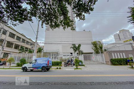 Apartamento para alugar com 63m², 2 quartos e 1 vagaFachada