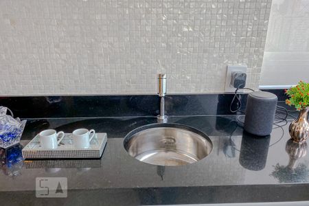 Apartamento para alugar com 63m², 2 quartos e 1 vagaDetalhe Varanda 