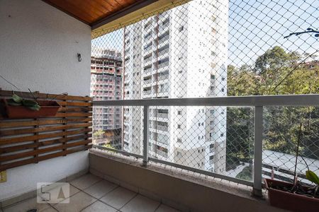 Varanda de apartamento à venda com 4 quartos, 109m² em Vila Andrade, São Paulo