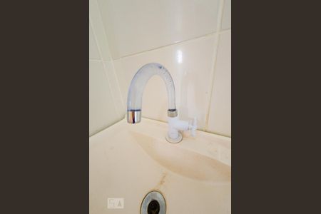 Banheiro de casa para alugar com 2 quartos, 70m² em Caiçaras, Belo Horizonte