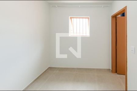 Quarto 1 de casa para alugar com 3 quartos, 150m² em Caiçaras, Belo Horizonte