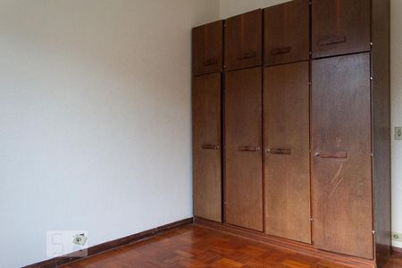 Casa para alugar com 360m², 4 quartos e 2 vagas Casa para alugar com 360m², 4 quartos e 2 vagasQuarto 3