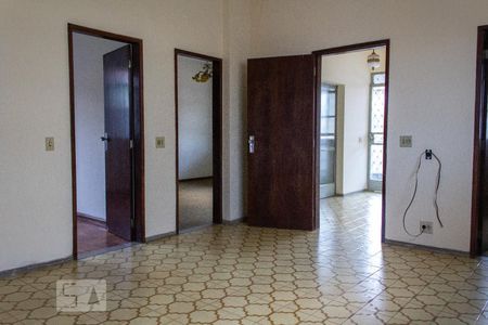 Sala de Estar de casa para alugar com 4 quartos, 360m² em Santa Ines, Belo Horizonte