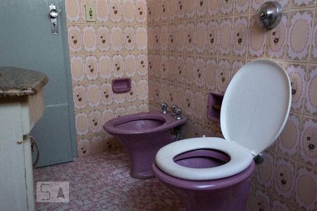 Casa para alugar com 360m², 4 quartos e 2 vagas Casa para alugar com 360m², 4 quartos e 2 vagasBanheiro 1