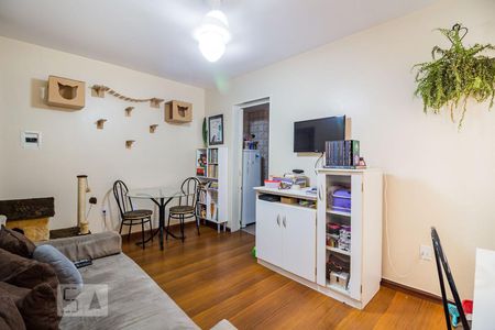 Sala de apartamento para alugar com 1 quarto, 49m² em Centro Histórico, Porto Alegre