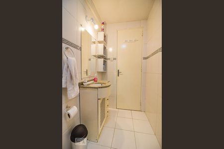 Banheiro de apartamento para alugar com 1 quarto, 49m² em Centro Histórico, Porto Alegre