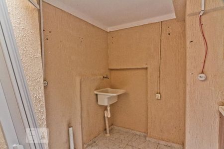 Casa à venda com 360m², 6 quartos e 4 vagasCasa 1 - Área de serviço