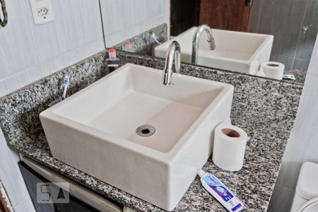 Casa à venda com 360m², 6 quartos e 4 vagasCasa 2 - Banheiro