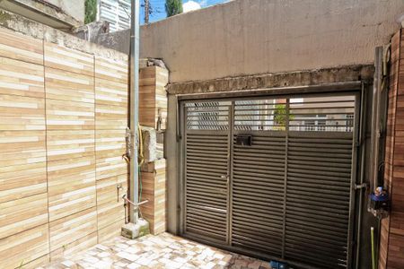 Casa à venda com 360m², 6 quartos e 4 vagasCasa 2 - Garagem