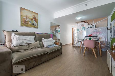 Sala de casa para alugar com 2 quartos, 105m² em Vila Alexandria, São Paulo
