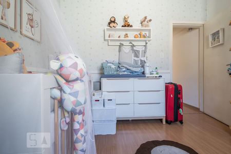 Quarto 1 de casa para alugar com 2 quartos, 105m² em Vila Alexandria, São Paulo