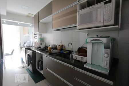 Cozinha de apartamento para alugar com 2 quartos, 75m² em Jacarepaguá, Rio de Janeiro