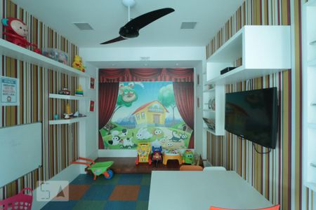Apartamento para alugar com 75m², 2 quartos e 1 vagaBrinquedoteca