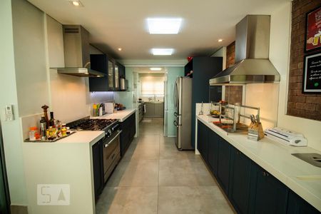 Apartamento à venda com 198m², 3 quartos e 4 vagasCozinha