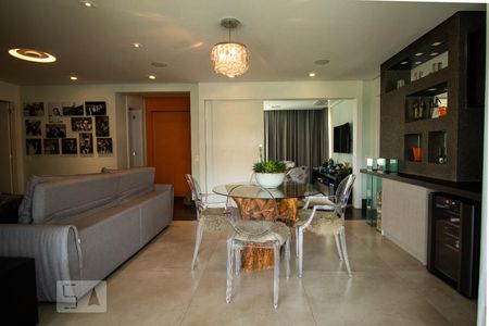 Sala de apartamento à venda com 3 quartos, 198m² em Vila Mariana, São Paulo