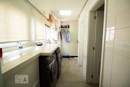 Apartamento à venda com 198m², 3 quartos e 4 vagasÁrea de Serviço