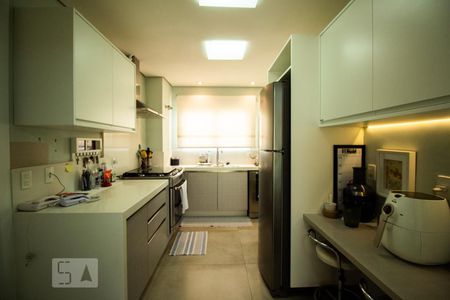 Apartamento à venda com 198m², 3 quartos e 4 vagasCozinha