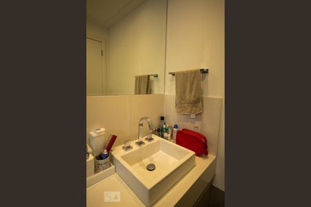 Apartamento à venda com 198m², 3 quartos e 4 vagasQuarto Suíte 2