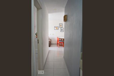 Corredor de apartamento para alugar com 2 quartos, 52m² em Taquara, Rio de Janeiro