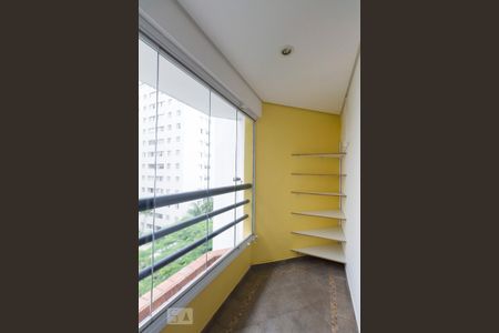 Apartamento para alugar com 55m², 1 quarto e 1 vagavaranda