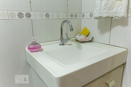 Apartamento à venda com 72m², 2 quartos e 1 vaga Apartamento à venda com 72m², 2 quartos e 1 vagaBanheiro