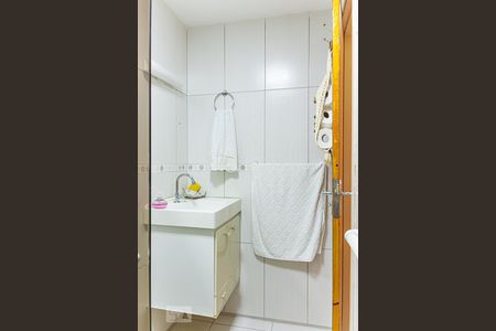 Apartamento à venda com 72m², 2 quartos e 1 vaga Apartamento à venda com 72m², 2 quartos e 1 vagaBanheiro