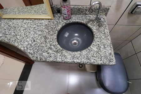 Casa à venda com 160m², 4 quartos e 1 vaga Casa à venda com 160m², 4 quartos e 1 vagaLavabo