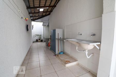 Casa à venda com 160m², 4 quartos e 1 vaga Casa à venda com 160m², 4 quartos e 1 vagaÁrea de Serviço