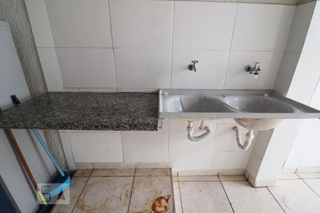 Casa à venda com 160m², 4 quartos e 1 vaga Casa à venda com 160m², 4 quartos e 1 vagaÁrea de Serviço