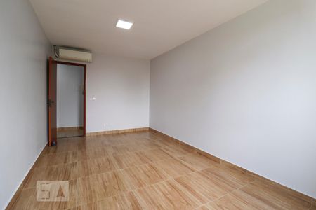 Casa à venda com 160m², 4 quartos e 1 vaga Casa à venda com 160m², 4 quartos e 1 vagaQuarto 1
