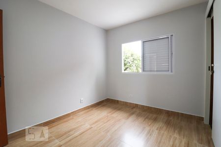 Casa à venda com 160m², 4 quartos e 1 vaga Casa à venda com 160m², 4 quartos e 1 vagaQuarto Suíte 2