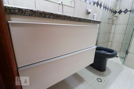 Casa à venda com 160m², 4 quartos e 1 vaga Casa à venda com 160m², 4 quartos e 1 vagaBanheiro da Suíte 3