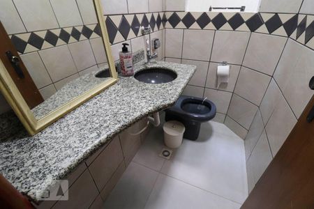Casa à venda com 160m², 4 quartos e 1 vaga Casa à venda com 160m², 4 quartos e 1 vagaLavabo