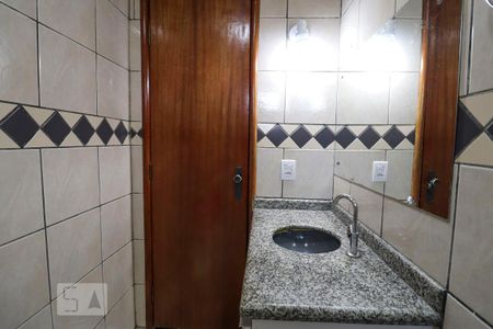 Casa à venda com 160m², 4 quartos e 1 vaga Casa à venda com 160m², 4 quartos e 1 vagaBanheiro da Suíte 3