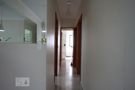 Apartamento à venda com 74m², 3 quartos e 1 vagaCorredor