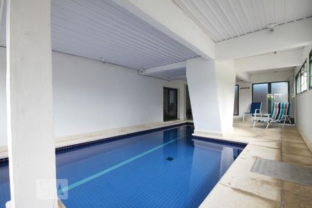 Apartamento à venda com 74m², 3 quartos e 1 vagaPiscina