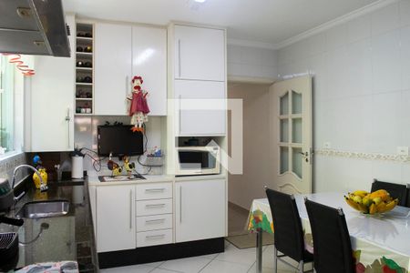 Casa à venda com 200m², 3 quartos e 4 vagas Casa à venda com 200m², 3 quartos e 4 vagasCozinha