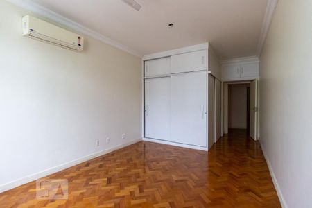 Apartamento à venda com 216m², 3 quartos e 1 vagaQuarto 2