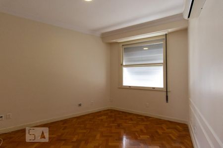 Apartamento à venda com 216m², 3 quartos e 1 vagaQuarto 1