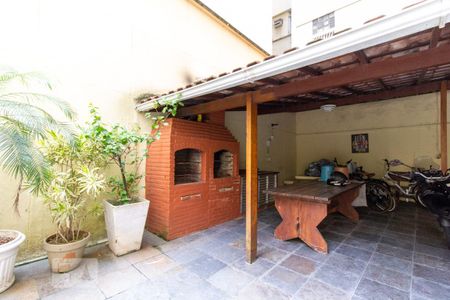Apartamento à venda com 216m², 3 quartos e 1 vagaÁrea comum - Churrasqueira