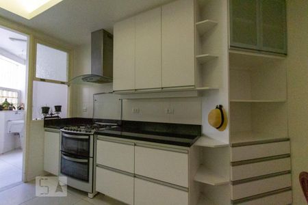 Apartamento à venda com 216m², 3 quartos e 1 vagaCozinha