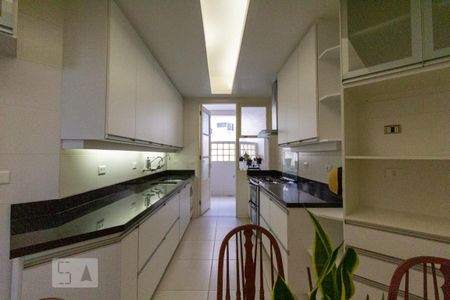 Apartamento à venda com 216m², 3 quartos e 1 vagaCozinha