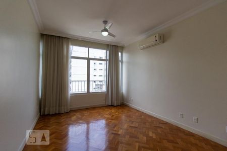 Apartamento à venda com 216m², 3 quartos e 1 vagaQuarto 2