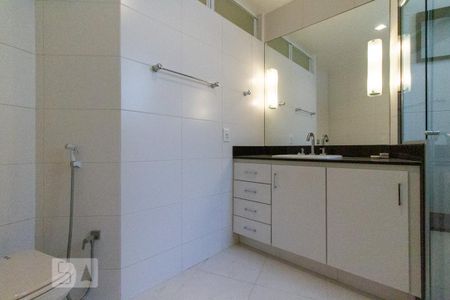 Apartamento à venda com 216m², 3 quartos e 1 vagaBanheiro Suite