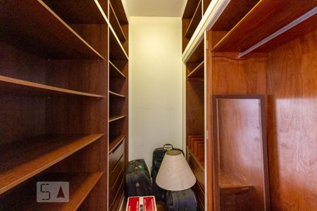 Apartamento à venda com 216m², 3 quartos e 1 vagaQuarto 2